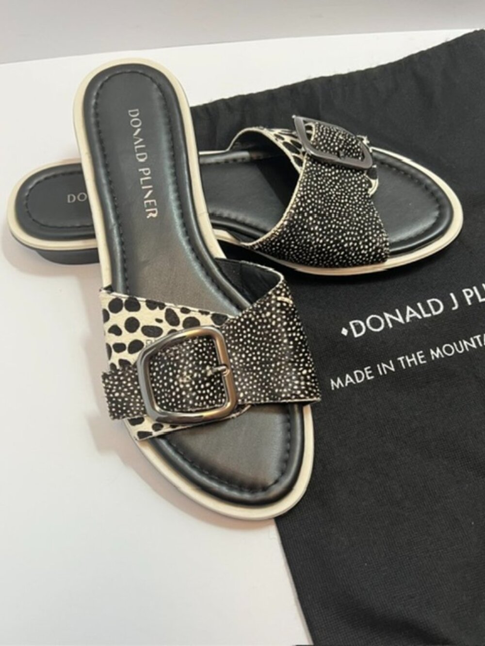 Donald Pliner Women's Rini Calf Hair Micro Wedge Sandals Bone/Blk Size 8.5 EUC